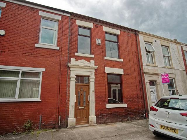 House for rent in Ashton-on-Ribble, Higher Bartle