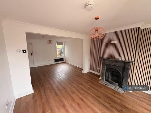 House for rent in Chipping Hill, Essex