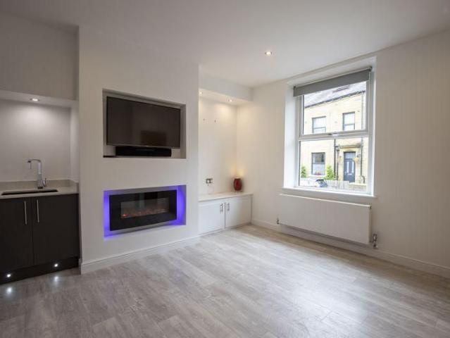 House for rent in Willowfield, Sowerby Bridge