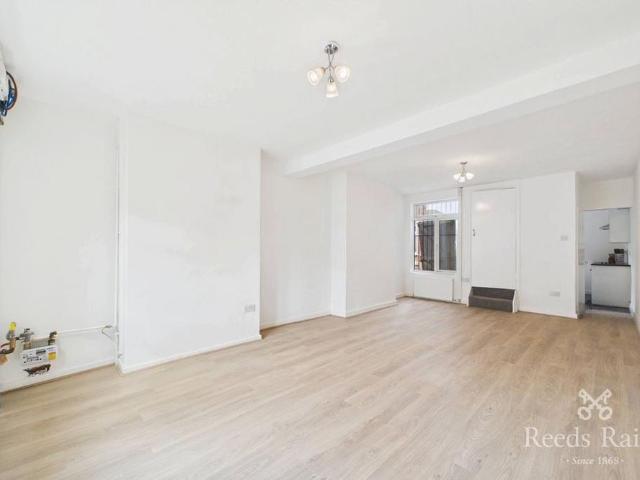 House for rent in Dinnington St. John's, Dinnington