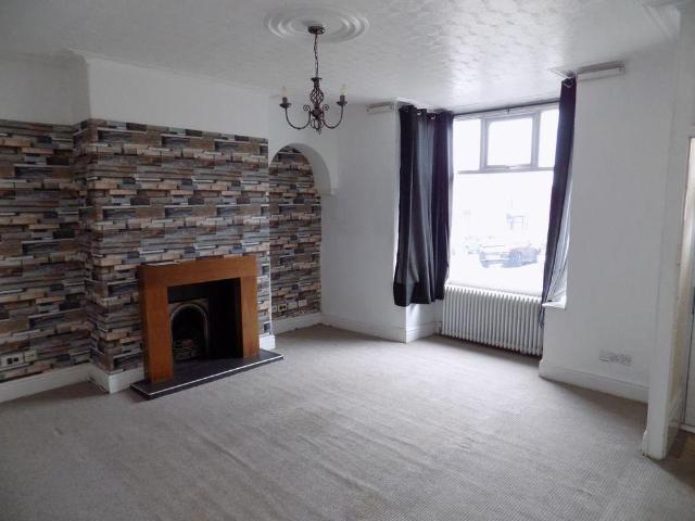 House for rent in Brownlow Fold, Lee Bank
