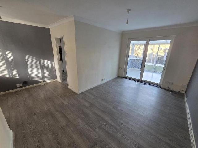 House for rent in Saintbridge, Gloucester
