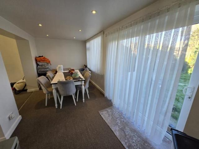 House for rent in Ponders End, Greater London