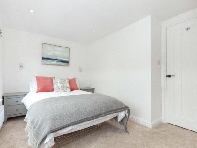 House for rent in Strand-on-the-Green, Greater London