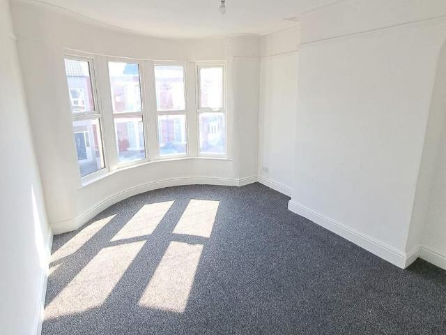 House for rent in Calderstones