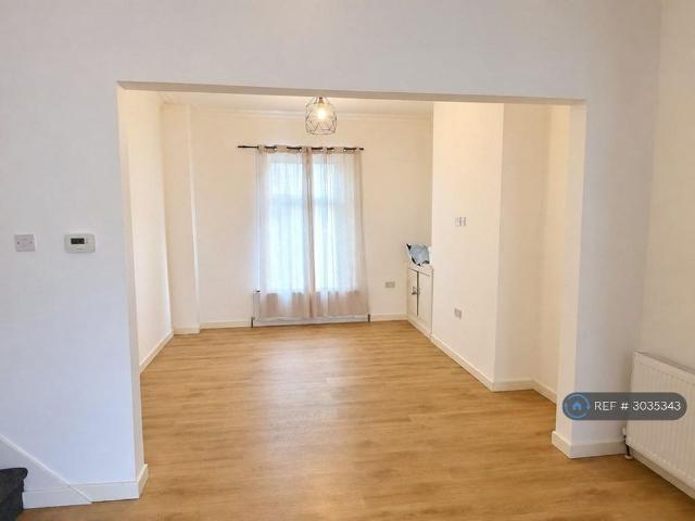 House for rent in Bradford, Manchester