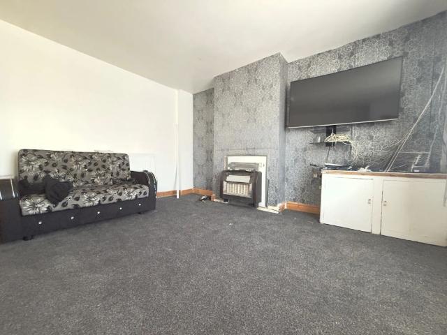 House for rent in Kitts Green, Buckland End