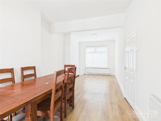 House for rent in Calderstones