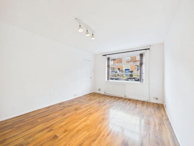 House for rent in Burnedge, Greater Manchester