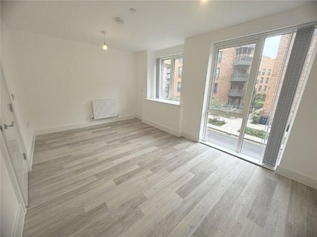 House for rent in Mill Hill, Greater London