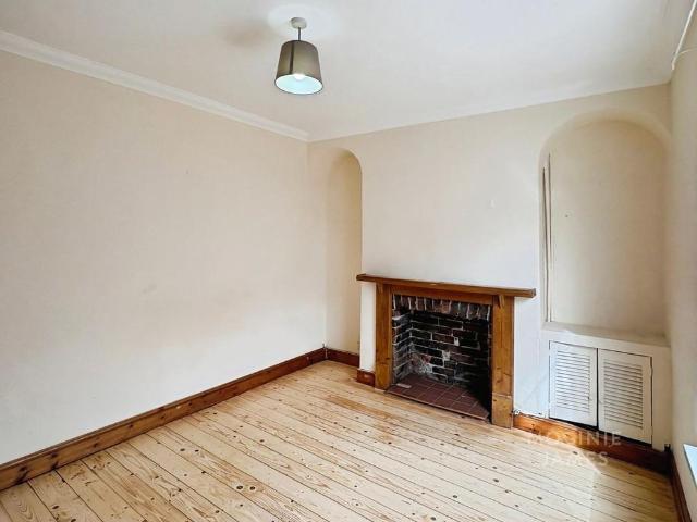 House for rent in Civic Centre, Falcon Lodge