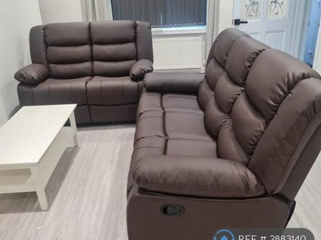 Room for rent in Hengoed, Wales