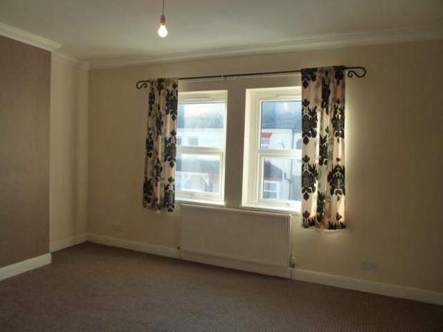 House for rent in Tower Hamlets, Ash