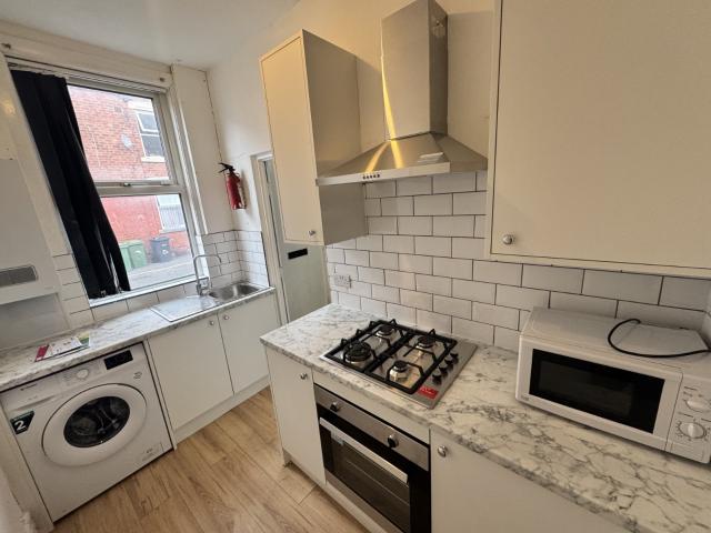 House for rent in Hyde Park, Leeds