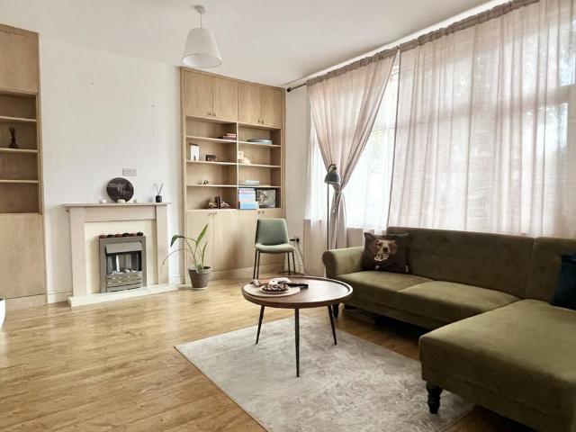 House for rent in Freezywater, Greater London