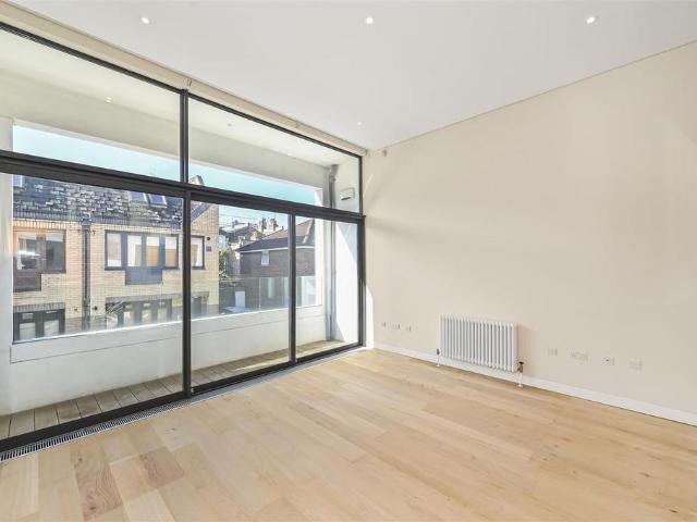House for rent in Maida Hill, Greater London