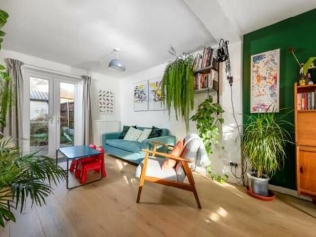House for rent in Risinghurst and Sandhills, The Slade