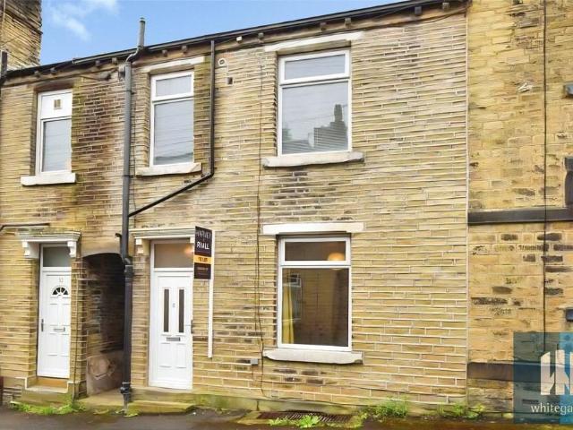 House for rent in Huddersfield, West Yorkshire