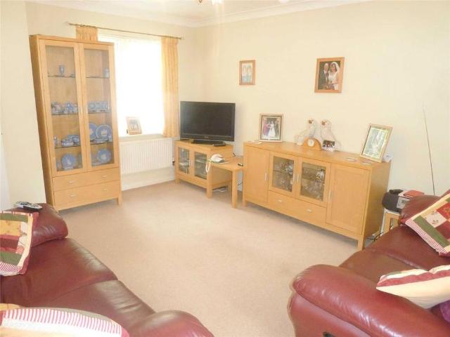 House for rent in Churchward, Rodbourne