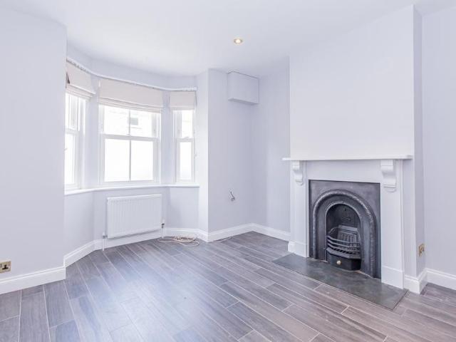 House for rent in The Slade, Oxfordshire