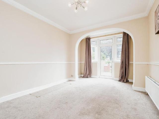 House for rent in Newbury Park, Greater London