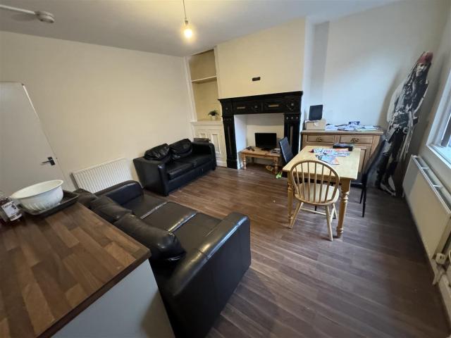 House for rent in Headingley Hill, Leeds