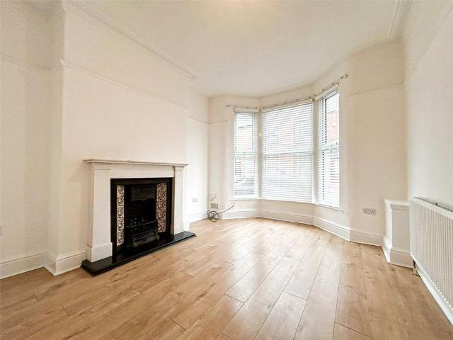 House for rent in Calderstones