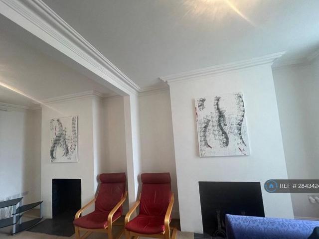 House for rent in Nangreaves, Wales