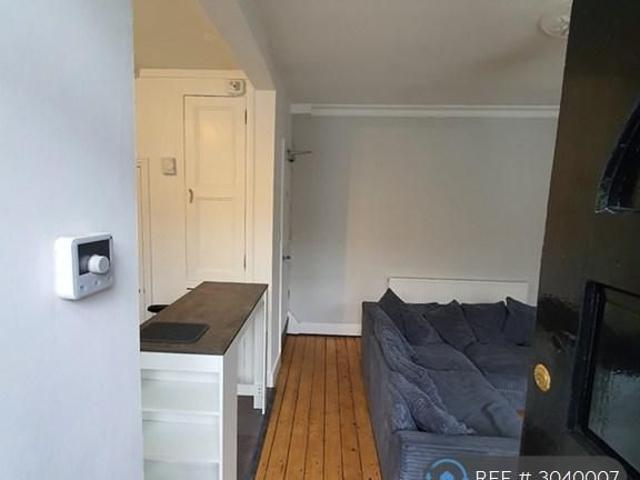 House for rent in Beckett Park, Headingley
