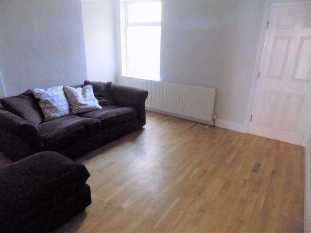House for rent in Spring Park, Luton