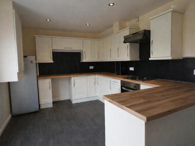 House for rent in Knottingley, Wakefield
