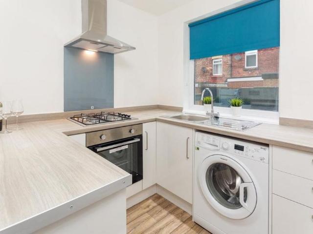 House for rent in Calderstones