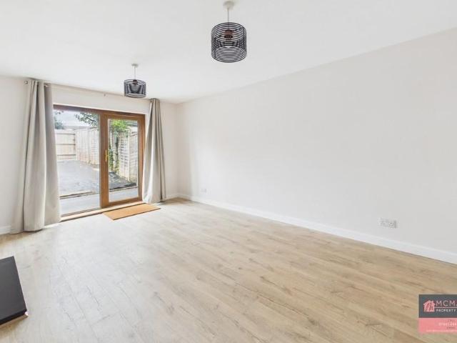 House for rent in Poplars, Shephall
