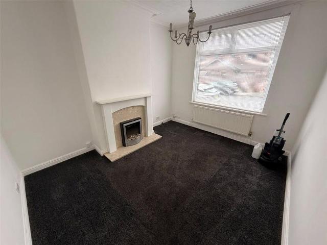 House for rent in Brownlow Fold, Lee Bank
