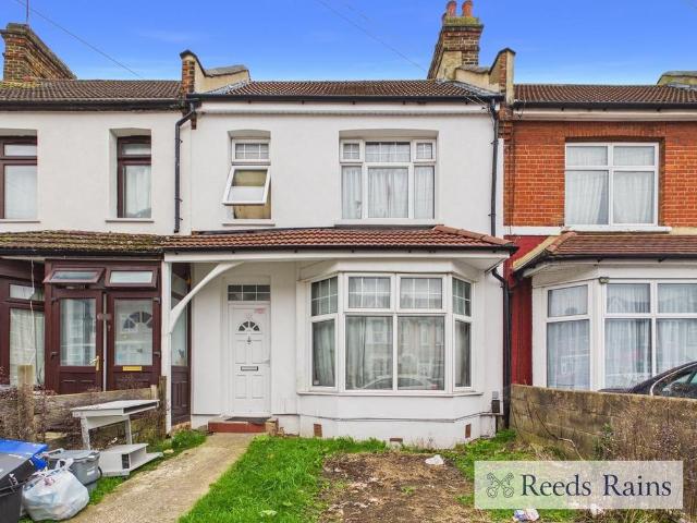 House for rent in Seven Kings, Greater London