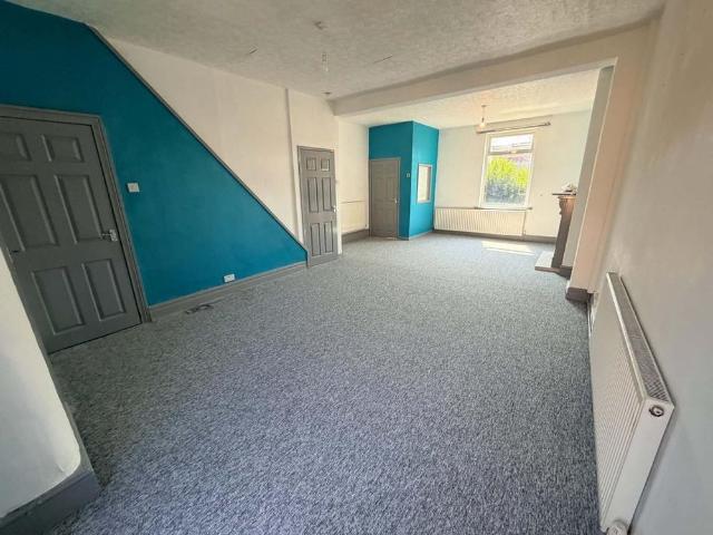 House for rent in Rhodes, Burnedge