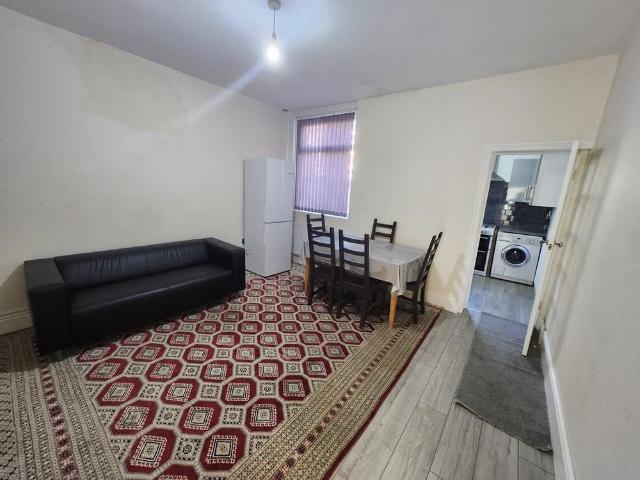 House for rent in Belle Vue, Manchester