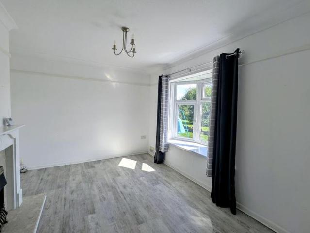 House for rent in Nangreaves, Wales