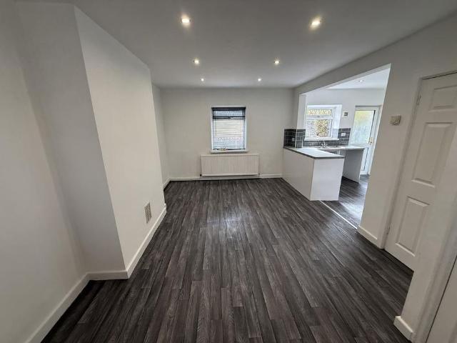 House for rent in Nangreaves, Wales