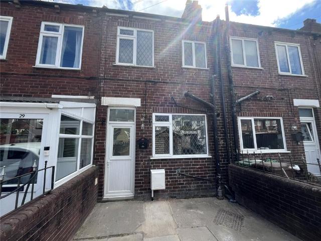 House for rent in Purston Jaglin, West Yorkshire