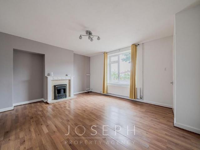 House for rent in Key Street, Suffolk