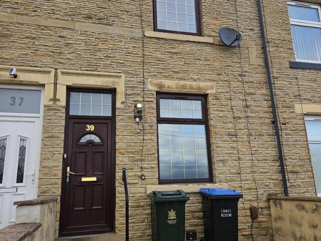 House for rent in Laisterdyke, West Yorkshire