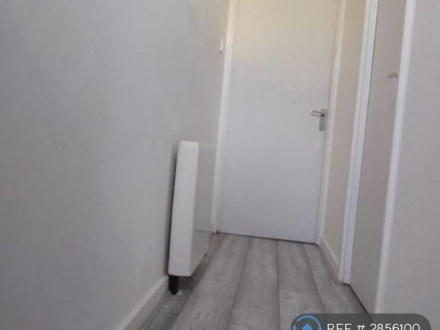 House for rent in Chadwell St Mary, Essex