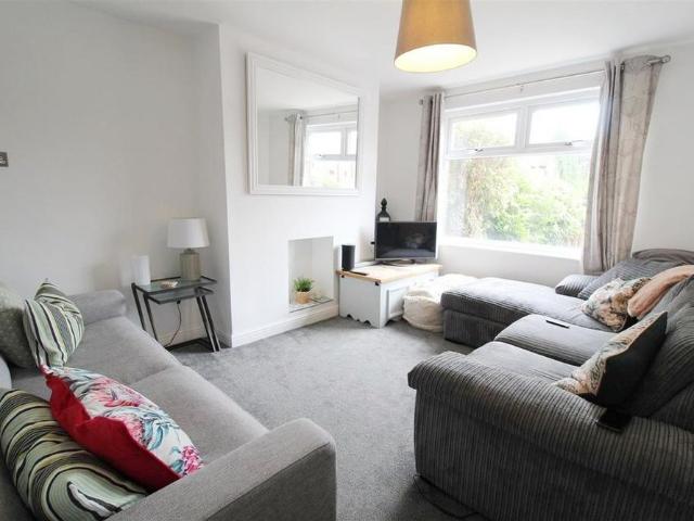House for rent in Ludworth Houses, Compstall