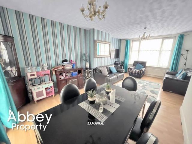 House for rent in Biscot, Luton