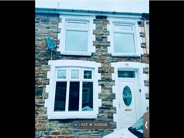 Apartment for rent in Ferndale, Wales