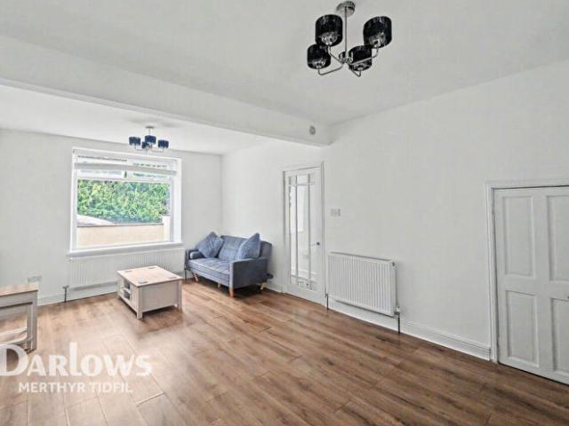 Apartment for rent in Penygraig
