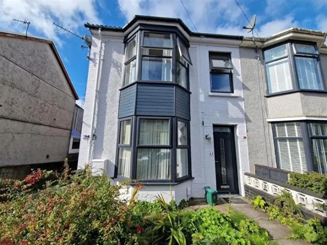 Apartment for rent in Ravenhill, Swansea
