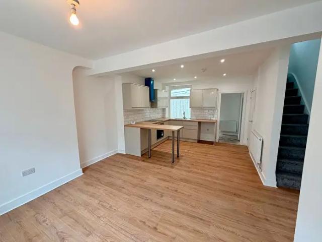 Apartment for rent in Mountain Ash East, Mountain Ash