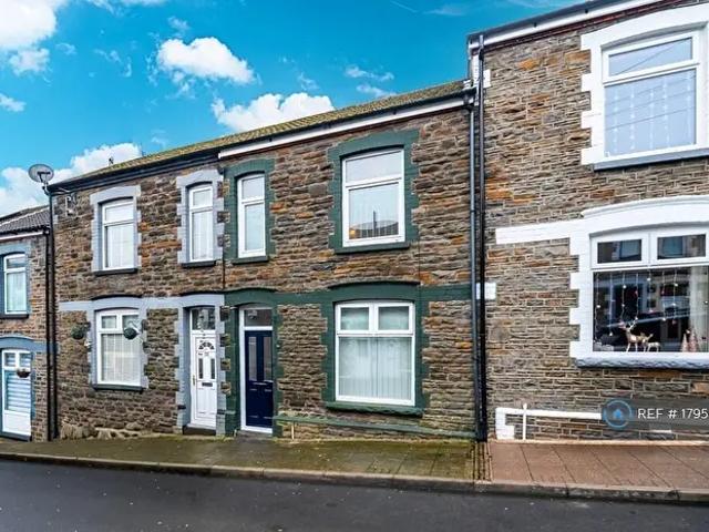 Apartment for rent in Ynysybwl and Coed-y-cwm, Ynysybwl